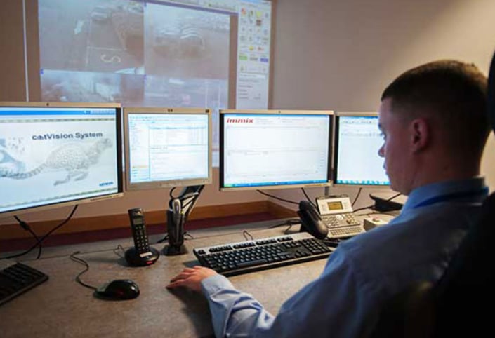 How Security Monitoring Supports Compliance and Reduces Risk How Security Monitoring Supports Compliance and Reduces Risk